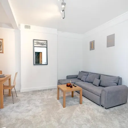 Beautiful 3 Bedroom Flat In Scott Ellis Gardens Londra Esterno foto